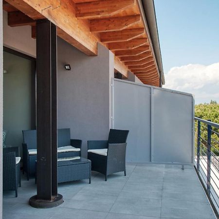 Ferienwohnung Residenza Puoti Peschiera del Garda Exterior foto